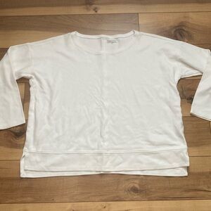 Eileen Fisher White Pullover Boxy Sweatshirt. Size M